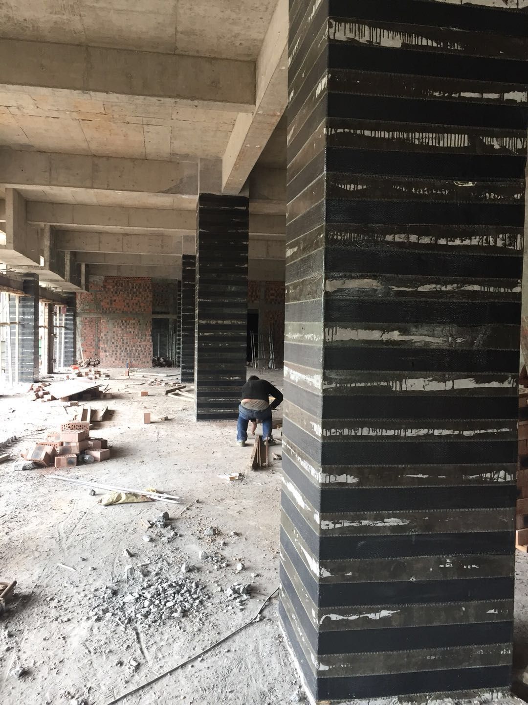 汉中碳纤维加固混凝土柱施工